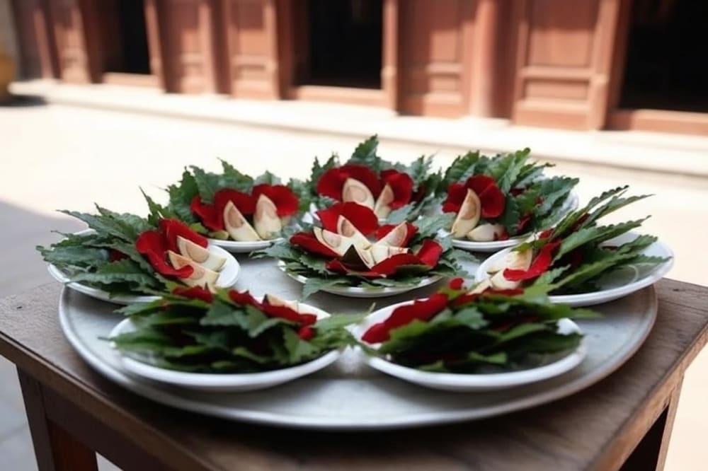 Sau khi cầu duyên thành công, bạn cần sắp xếp đến chùa Hà để làm lễ tạ ơn.